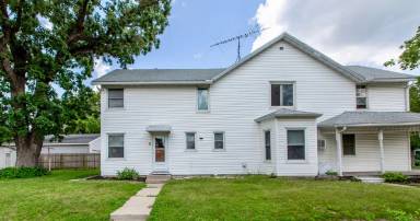 Main picture of 725 7th Avenue Southeast