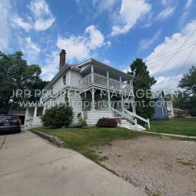 Main picture of 412 N West Ave