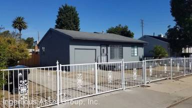 Main picture of 1341-1373 Vienna Way Apartments