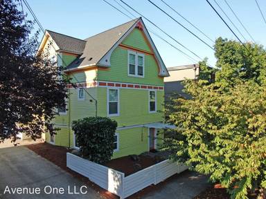 Main picture of 1609 E Columbia St