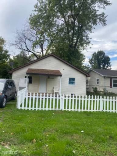 Main picture of 3324 Collier St
