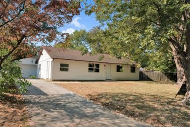Main picture of 1507 Thornton Dr