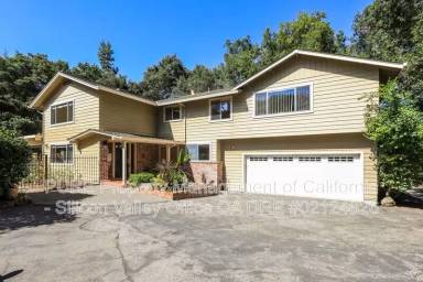 Main picture of 20190 Bonnie Brae Ln