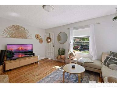 Main picture of 5532 Penn Ave S