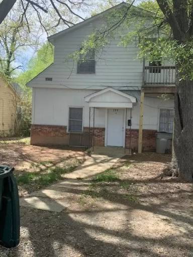 Main picture of 209 N Ransom St