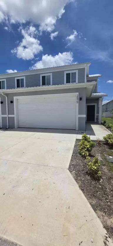 Main picture of 2575 Pine Pl