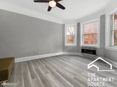 Main picture of 2130 W Iowa St