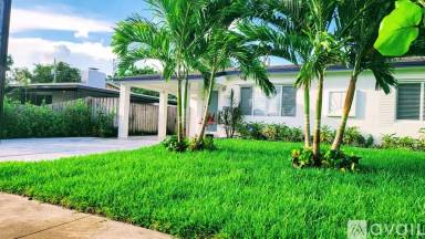 Main picture of 532 NE 16th Ct