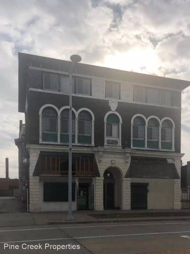 Main picture of 3224 Euclid Ave