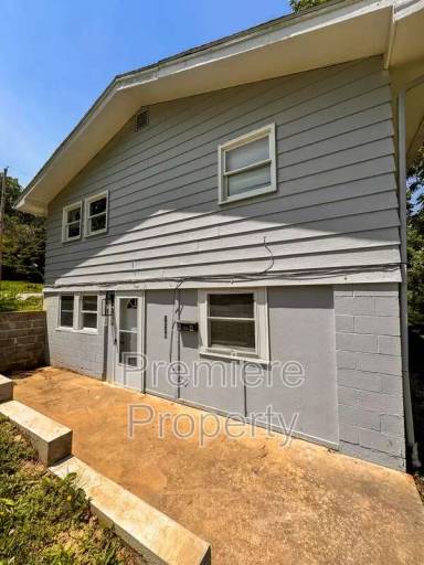 Main picture of 1238 S Claremont Ave