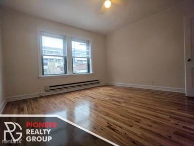 Main picture of 540 W Wellington Ave