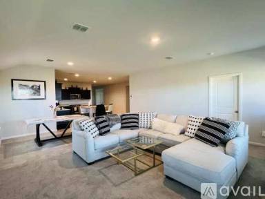 Main picture of 3916 Ridgeway Ln