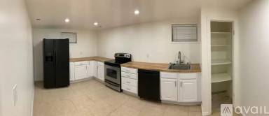 Main picture of 5831 S Beaumont Dr