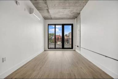 Main picture of 815 Flatbush Ave