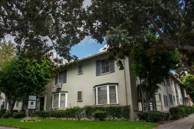 Main picture of 652 Orange Grove Ave