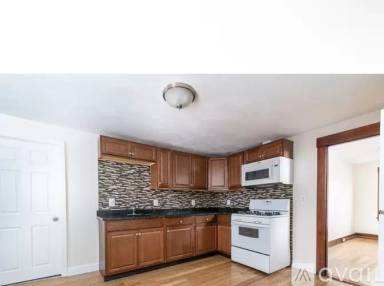 Main picture of 41 N Bedford St