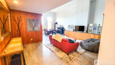 Main picture of 210 W Superior St