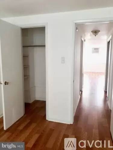 Main picture of 16 Brighton Village Dr