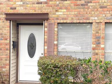 Main picture of 10690 Hazelhurst Dr