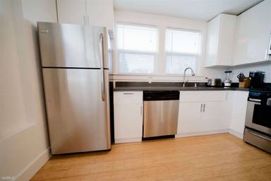 Main picture of Chateau Village Apartments