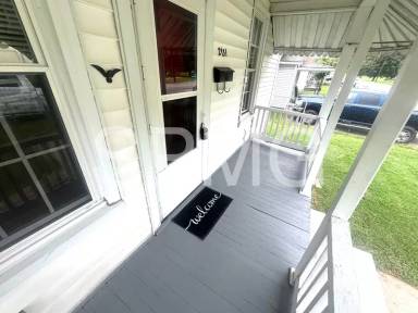 Main picture of 2131 Roanoke Ave SW