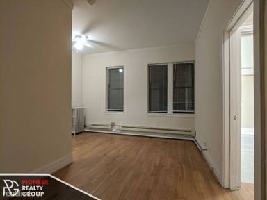 Main picture of 4631 N Paulina Apartments