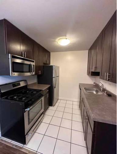 Main picture of 1009 N Marshall St