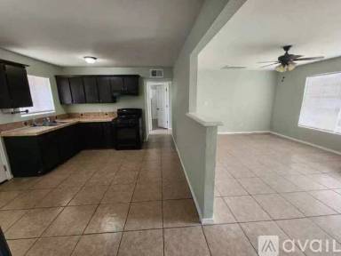 Main picture of 7031 S 5th Ave
