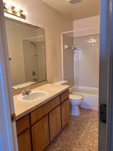 Main picture of 2708 Vernice Loop