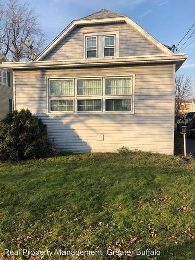 Main picture of 40 W Sobieski Ave