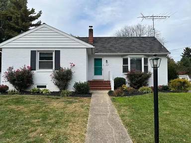 Main picture of 947 Parkside Ln