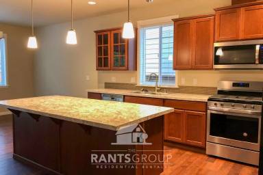 Main picture of 4262 Dudley Dr NE