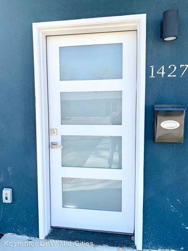 Main picture of 1427 Pearson St