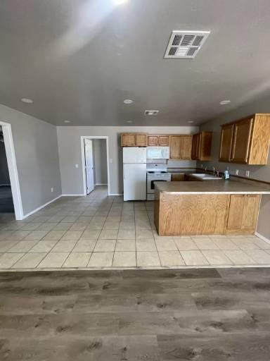 Main picture of 13760-97 County Road 1554 Loop Apartments
