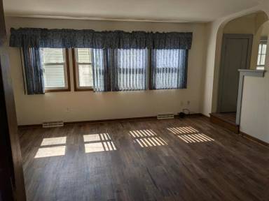 Main picture of 5608 Douglas Rd
