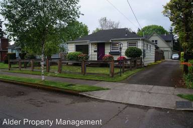 Main picture of 5416 SE Raymond St