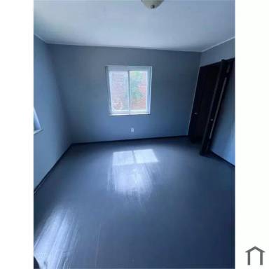 Main picture of 7405 Michigan Ave