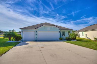 Main picture of 130 Huesca Ct