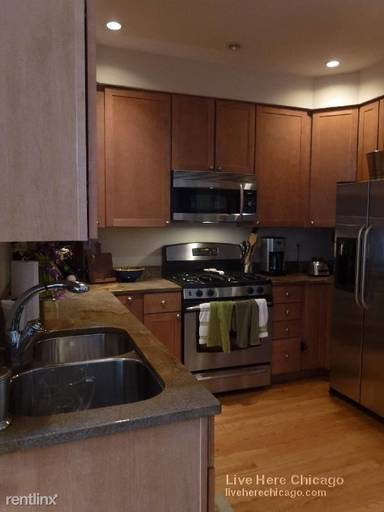 Main picture of 420 W Armitage Ave