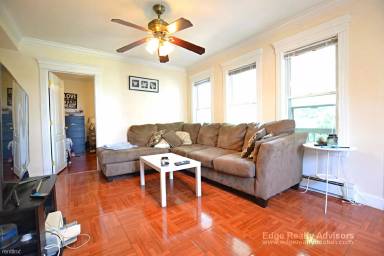 Main picture of 5 Delaware Pl