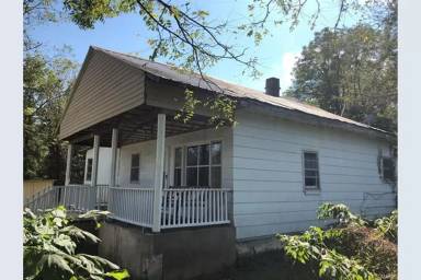 Main picture of 1184 N Front St