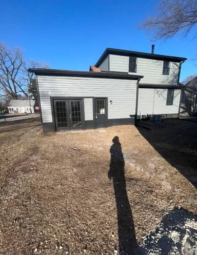 Main picture of 3306 Falling Springs Rd