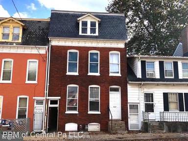 Main picture of 322 W King St