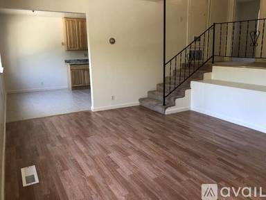 Main picture of 190 Evandale Ave