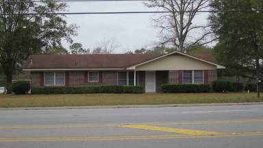 Main picture of 1509 Elba Hwy