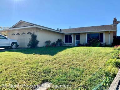 Main picture of 906 Estrada Ct