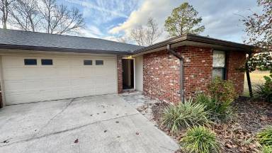 Main picture of 6330 NW 106th Pl