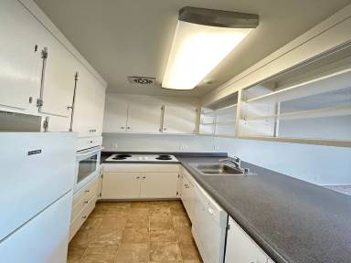 Main picture of 1705 Carmel Dr