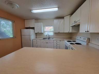 Main picture of 837 Denver St