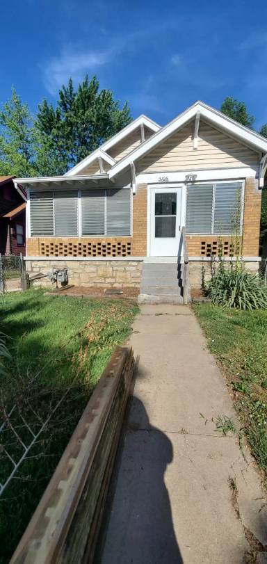 Main picture of 5106 Garfield Ave